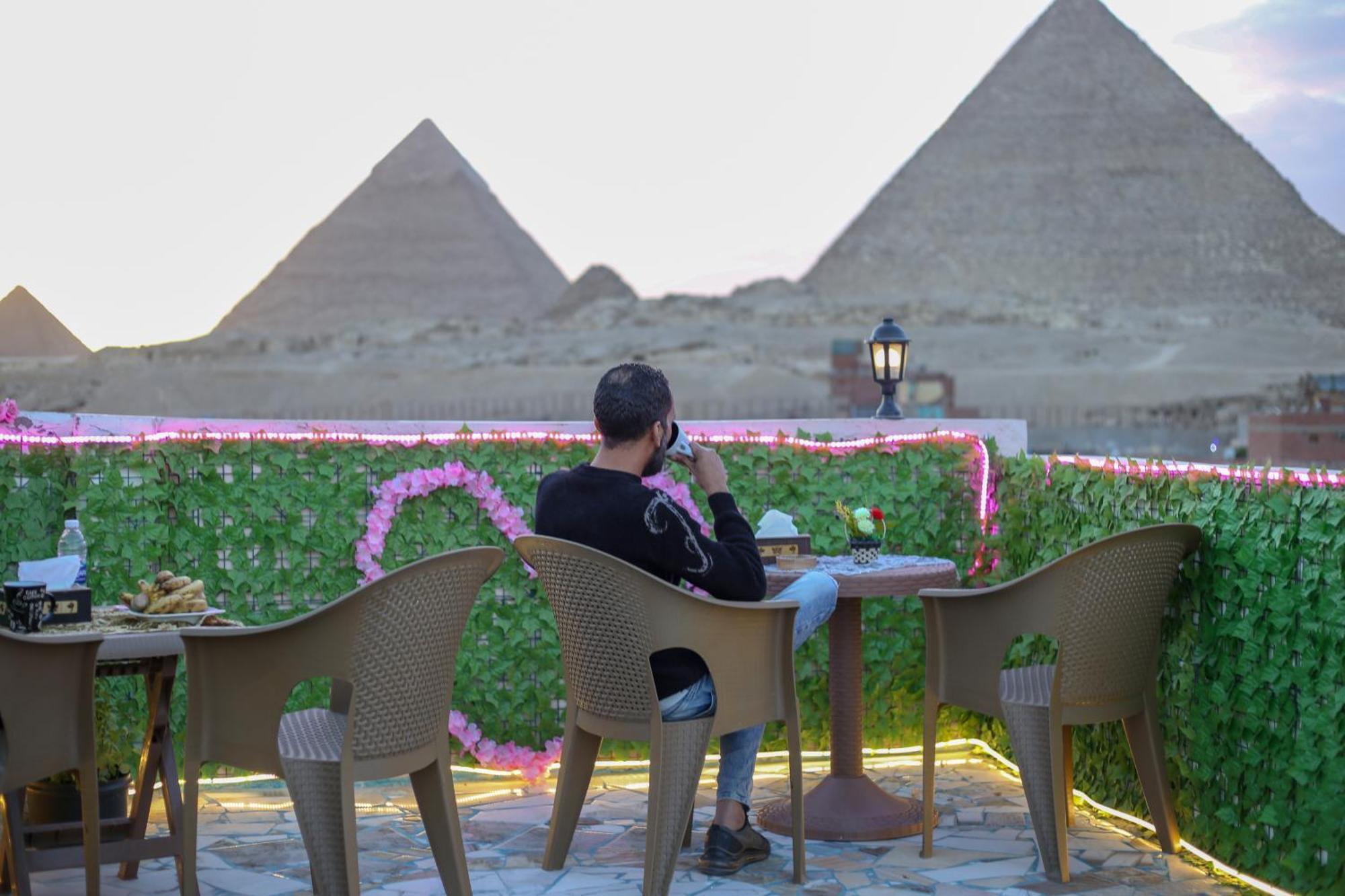 Pyramids Show Hotel Kafrat al Jabal Exterior foto