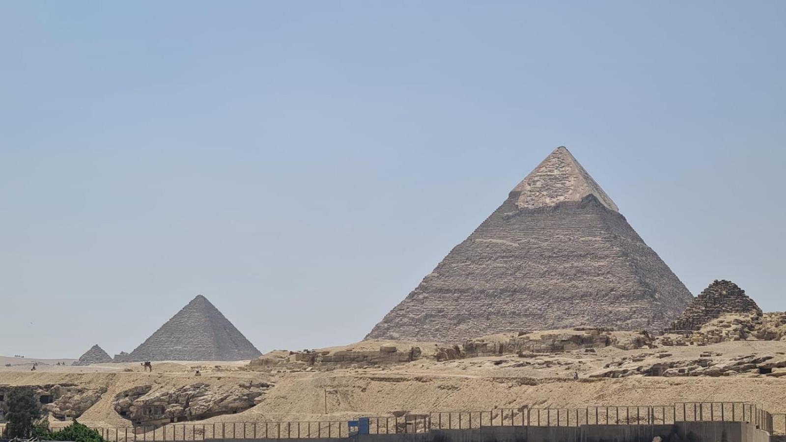Pyramids Show Hotel Kafrat al Jabal Exterior foto