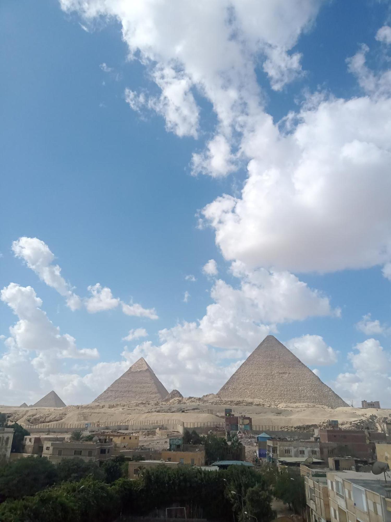 Pyramids Show Hotel Kafrat al Jabal Exterior foto