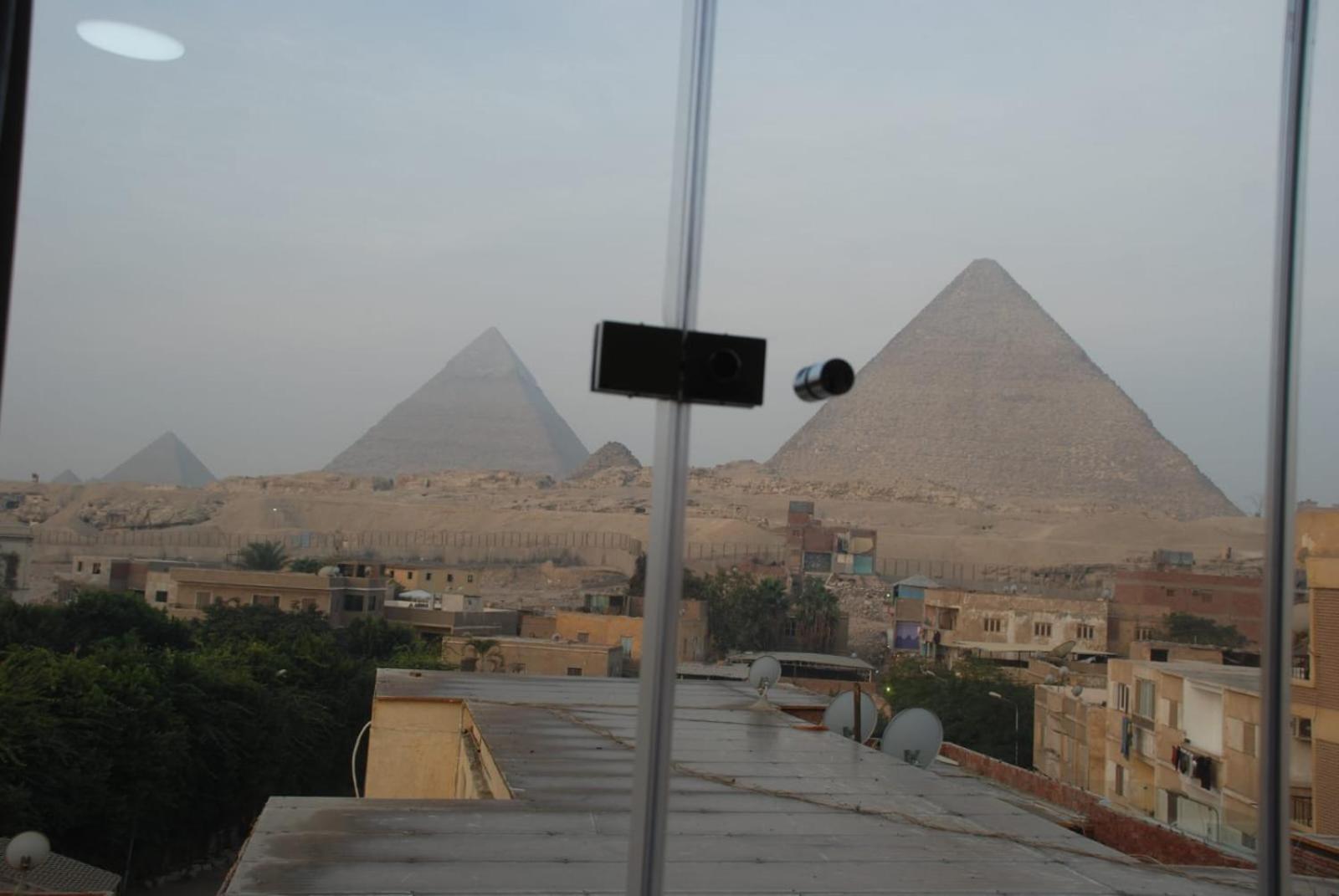 Pyramids Show Hotel Kafrat al Jabal Exterior foto