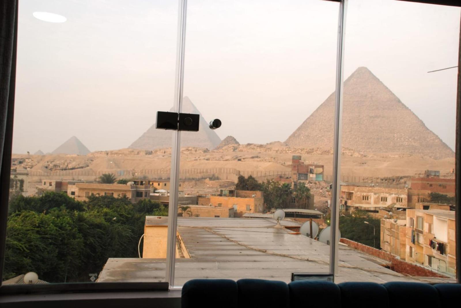 Pyramids Show Hotel Kafrat al Jabal Exterior foto